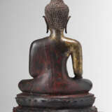 Lackvergoldete Bronze des Buddha Shakyamuni - фото 4