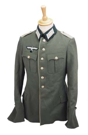 Wehrmacht : Elegante Feldbluse eines Leutnants der Infanterie. - фото 1