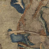 Tapisserie-Fragment aus Wolle und Seide mit Ausschnitt aus einer Jagd-Szenerie - Foto 4