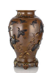 Exzellente und seltene Miyao-Vase mit siebzehn Kranichen