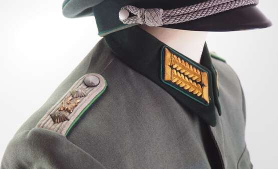 Wehrmacht : Uniformnachlass eines Stabsapothekers. - Foto 2