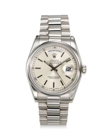 ROLEX, REF. 118206, DAY-DATE, “PRESIDENT”, A VERY FINE PLATINUM WRISTWATCH WITH DAY AND DATE - photo 1