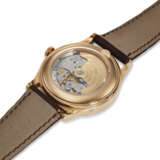 PATEK PHILIPPE, REF. 5396R-012, A FINE 18K ROSE GOLD ANNUAL CALENDAR WRISTWATCH WITH MOON PHASES AND 24 HOUR INDICATOR - Foto 5