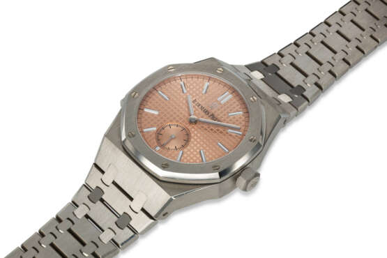 AUDEMARS PIGUET, REF. 26591TI.OO.1252TI.02, ROYAL OAK, A VERY FINE AND EXTREMELY RARE TITANIUM MINUTE REPEATING SUPERSONNERIE BRACELET WATCH, LIMITED TO 35 EXAMPLES - фото 2
