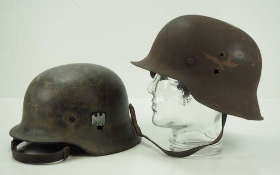 3. Reich : Heeres- und Luftwaffen-Stahlhelm. - photo 1