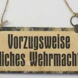 Schild "weibliches Wehrmachtsgefolge". - photo 2