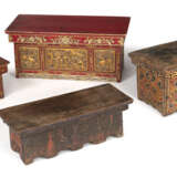 Vier teilweise vergoldete und polychrom bemalte Altartische aus Holz - photo 1