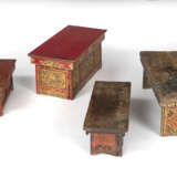 Vier teilweise vergoldete und polychrom bemalte Altartische aus Holz - photo 2