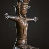 Exzellente und extrem seltene Bronze des Indra in Gefangenschaft - фото 10