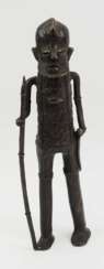 Benin: Bronzefigur Krieger.