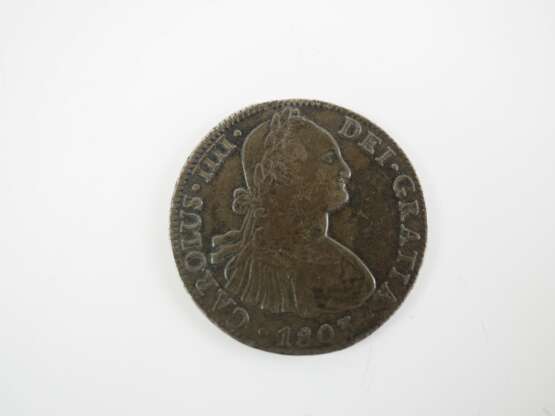 Spanien: 8 Reales Carlos IV (1788-1808), geprägt im Jahr 1803. - photo 1