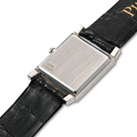 PIAGET, REF. 9194, A VERY FINE 18K WHITE GOLD AND DIAMOND-SET WRISTWATCH - photo 3