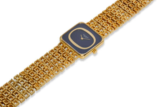 PATEK PHILIPPE, REF. 4183/1J-200, A FINE 18K YELLOW GOLD BRACELET WATCH WITH BLUE DIAL - photo 4