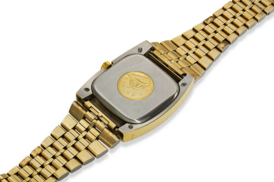 OMEGA, REF. 166.059, CONSTELLATION, A FINE STEEL AND 18K YELLOW GOLD PLATED CUSHION WRISTWATCH WITH DATE - фото 3