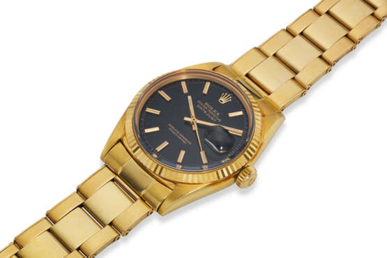 ROLEX, REF. 1601, DATEJUST, A VERY FINE 18K YELLOW GOLD WRISTWATCH WITH DATE - photo 2