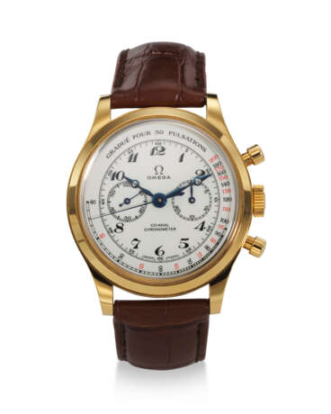 OMEGA, REF. 516.53.39.50.09.001, MUSEUM COLLECTION N° 10, “THE MD’S WATCH”, A FINE 18K YELLOW GOLD CHRONOGRAPH WRISTWATCH, NUMBER 934 IN A LIMITED EDITION OF 1938 EXAMPLES - Foto 1