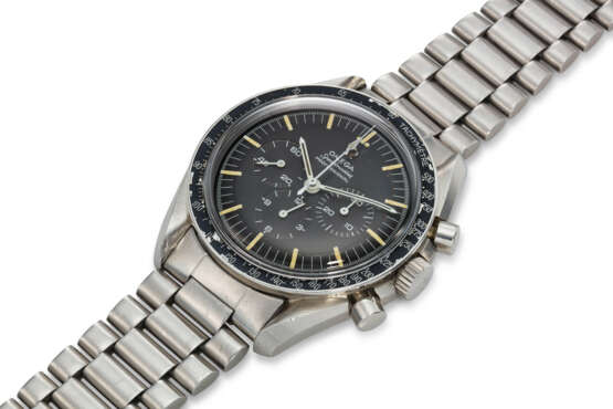 OMEGA, REF. 145.012-67 SP, SPEEDMASTER PROFESSIONAL, A FINE STEEL CHRONOGRAPH WRISTWATCH - photo 2