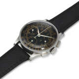 UNIVERSAL GENEVE, A FINE STEEL CHRONOGRAPH WRISTWATCH - photo 2