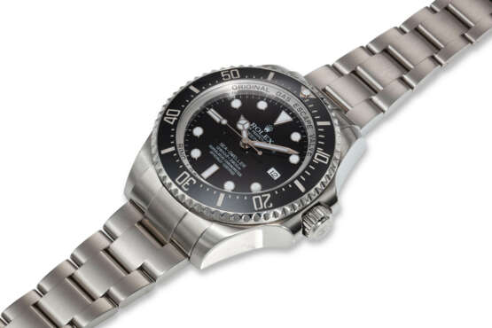 ROLEX, REF. 116660, SEA-DWELLER DEEPSEA, A FINE STEEL WRISTWATCH WITH DATE - photo 2