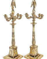PAIRE DE CANDELABRES A SIX LUMIERES EN VERMEIL D'EPOQUE EMPIRE