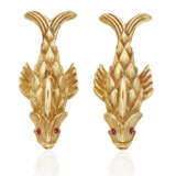 NO RESERVE | TIFFANY & CO., JEAN SCHLUMBERGER TWO PAIRS OF GOLD AND RUBY CUFFLINKS - Foto 4