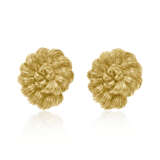 NO RESERVE | TIFFANY & CO., JEAN SCHLUMBERGER TWO PAIRS OF GOLD AND RUBY CUFFLINKS - Foto 6