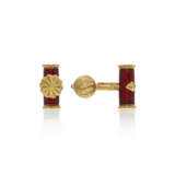 NO RESERVE | TIFFANY & CO., JEAN SCHLUMBERGER ENAMEL AND GOLD CUFFLINKS - фото 8