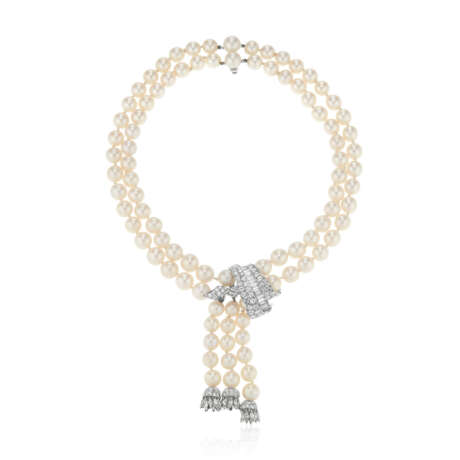 CULTURED PEARL AND DIAMOND 'TASSEL' NECKLACE MOUNTED BY VERDURA - Foto 4