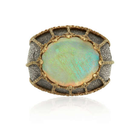 NO RESERVE | BUCCELLATI OPAL AND DIAMOND EARRINGS AND OPAL RING - фото 6