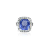 NO RESERVE | SAPPHIRE AND DIAMOND RING - фото 4