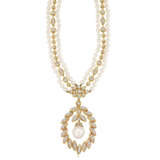 VAN CLEEF & ARPELS CULTURED PEARL AND DIAMOND PENDANT-NECKLACE - фото 1