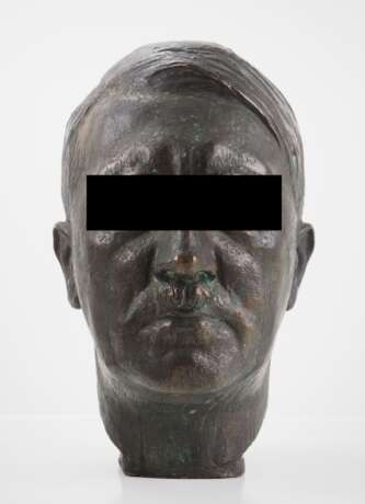 Adolf Hitler Bronze Porträt-Büste - H. Schwegerle. - фото 1