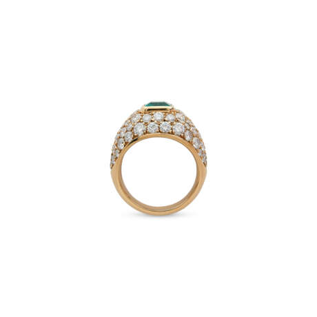 BAGUE ÉMERAUDE ET DIAMANTS - Foto 3