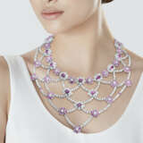 ENSEMBLE COLLIER DRAPERIE ET BOUCLES D'OREILLES SAPHIRS DE COULEUR ET DIAMANTS - photo 10