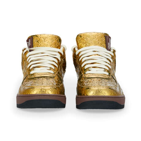 LOUIS VUITTON NIKE AIR FORCE 1 LOW GOLD SNEAKER BY VIRGIL ABLOH - фото 3