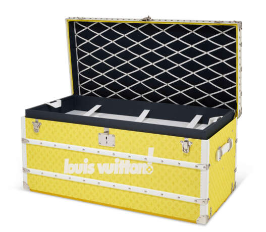A LOUIS VUITTON LIMITED EDITION YELLOW STEAMER TRUNK BY VIRGIL ABLOH - фото 3