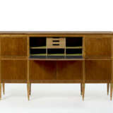 Sideboard with three folding doors and four doors in solid wood and veneered - фото 2