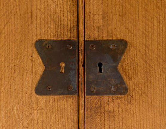 Prototype of the two-door closet of the series "Mobili riponibili" - photo 2