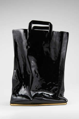 Black ceramic two-handle magazine rack - photo 1
