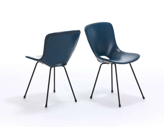 Pair of chairs model "Medea" - Foto 1