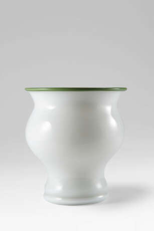 Vase of the series "Cache-Pot" - Foto 1