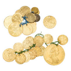 Goldmünzen als Anhänger mit ca. 28 Teilen - 19./20. Jh. Insbesondere Münzen aus dem Osmanischen Reich unter Kalif Mahmud II.