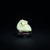 A FINELY-CARVED WHITE JADE `CRANE AND PEACH` BOX AND COVER - photo 1