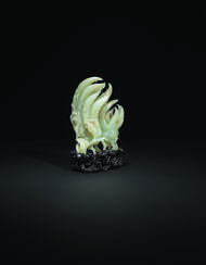 A WHITE JADE &#39;FINGER CITRON&#39; CARVING