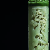 A FINELY-CARVED AND RETICULATED PALE GREENISH-WHITE AND SPINACH-GREEN JADE PARFUMIER - photo 3