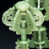 AN IMPERIAL AND EXCEPTIONALLY RARE PAIR OF GREENISH-WHITE JADE RETICULATED HAT STANDS - photo 2