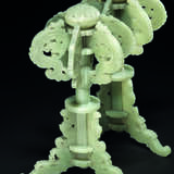 AN IMPERIAL AND EXCEPTIONALLY RARE PAIR OF GREENISH-WHITE JADE RETICULATED HAT STANDS - photo 3