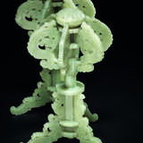 AN IMPERIAL AND EXCEPTIONALLY RARE PAIR OF GREENISH-WHITE JADE RETICULATED HAT STANDS - photo 4