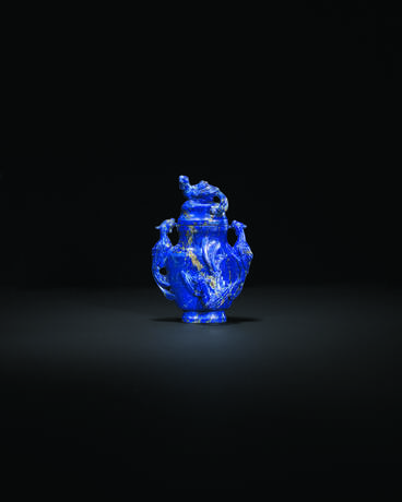 A LAPIS LAZULI `PHOENIX` VASE AND COVER - photo 1