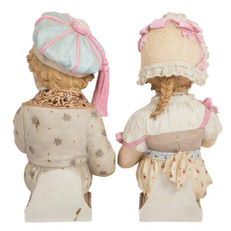 Pair of children figurines, late 19th/early 20th c. - фото 3